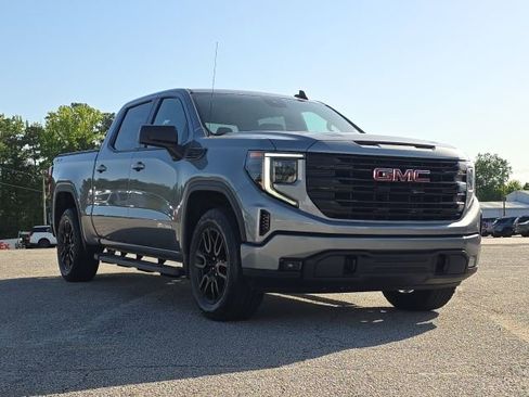 Used 2023 GMC Sierra 1500 Elevation w/ X31 Off-Road Package image 7