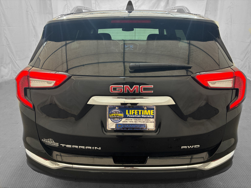 Used 2024 GMC Terrain SLT AWD/4WD image 6