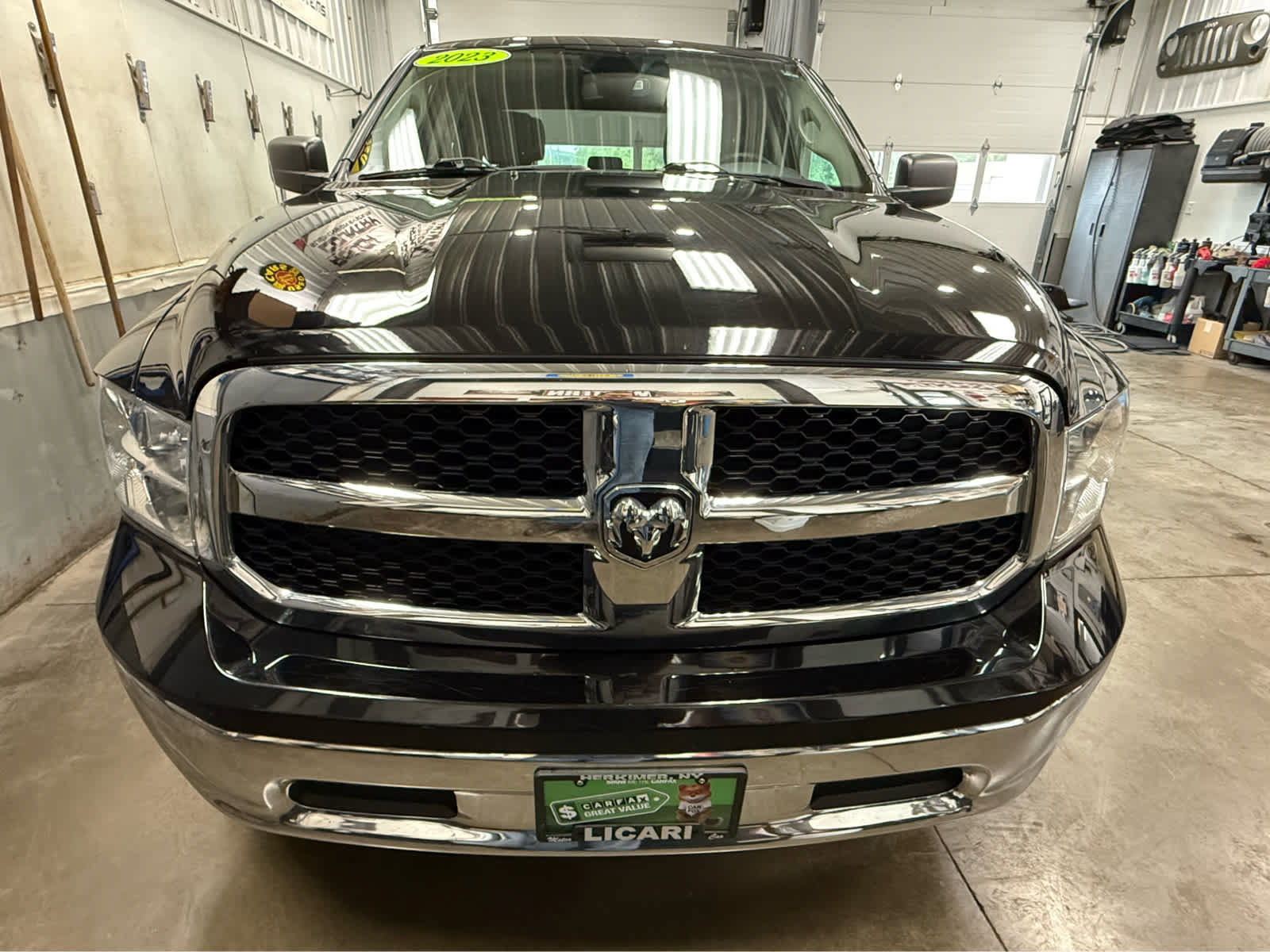 Used 2023 RAM 1500 Classic SLT AWD/4WD image 2