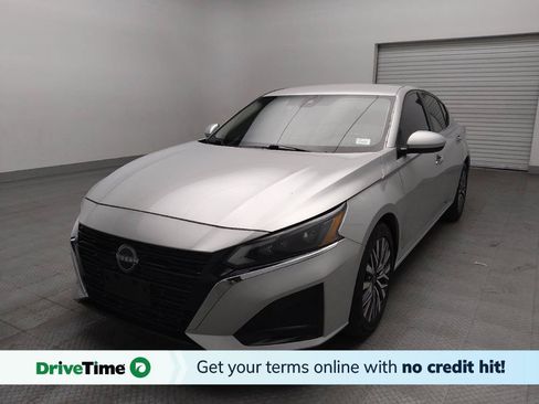 Used 2023 Nissan Altima 2.5 SV FWD image 1