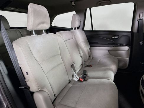 Used 2017 Honda Pilot EX image 36