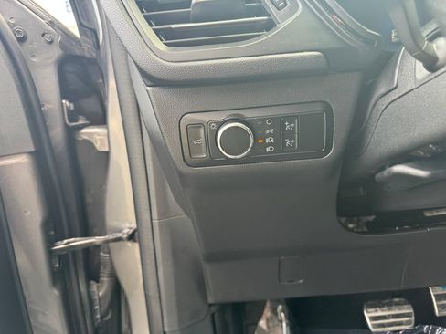Used 2024 Ford Escape ST-Line w/ Tech Pack #1 AWD/4WD image 16
