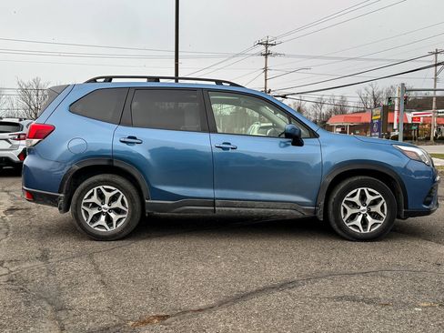 Certified 2024 Subaru Forester Premium image 2