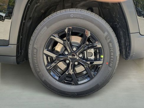 New 2026 Jeep Grand Cherokee L 4WD image 6