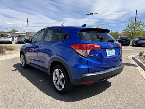 Used 2018 Honda HR-V LX image 12