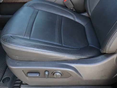 Used 2023 GMC Sierra 2500 Denali w/ Denali Black Diamond Edition image 22