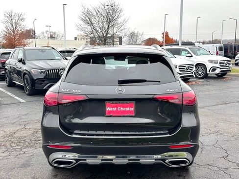 Used 2026 Mercedes-Benz GLC 300 4MATIC image 9