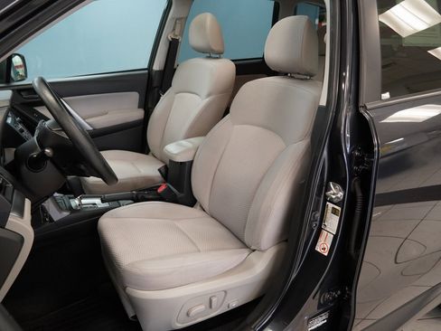 Used 2015 Subaru Forester 2.5i Premium image 3