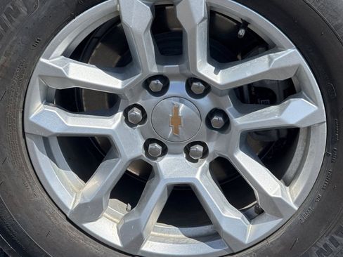 Used 2025 Chevrolet Tahoe LT AWD/4WD image 46