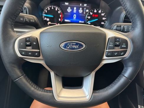 Certified 2023 Ford Explorer XLT w/ Equipment Group 202A AWD/4WD image 30
