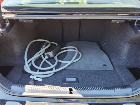 Certified 2024 BMW i5 eDrive40i w/ Premium Package image 12