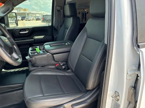 Used 2024 Chevrolet Silverado 2500 W/T AWD/4WD image 19