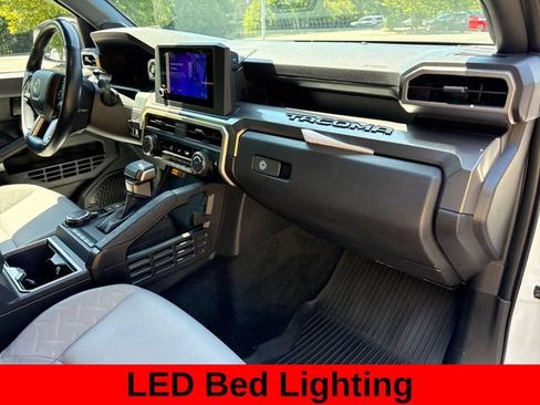 Used 2024 Toyota Tacoma SR5 AWD/4WD image 25