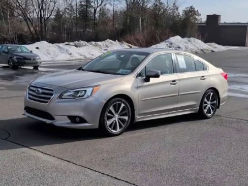 Used 2017 Subaru Legacy 2.5i Limited image 4