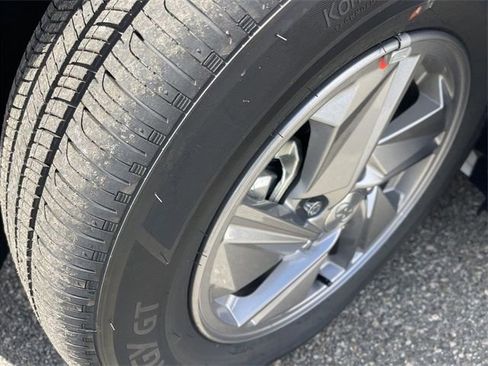 New 2026 Hyundai Elantra SE FWD image 5