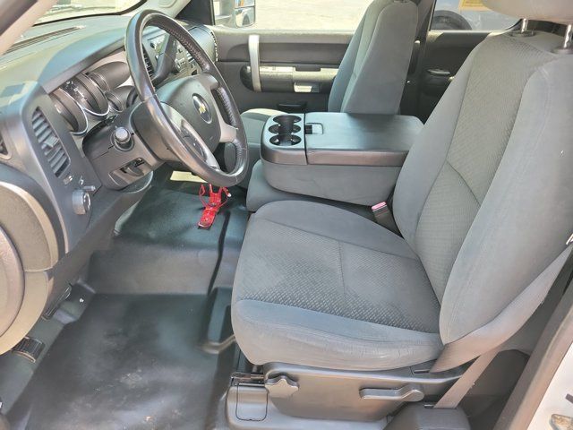 Used 2008 Chevrolet Silverado 1500 LT w/ Power Pack Plus AWD/4WD image 11