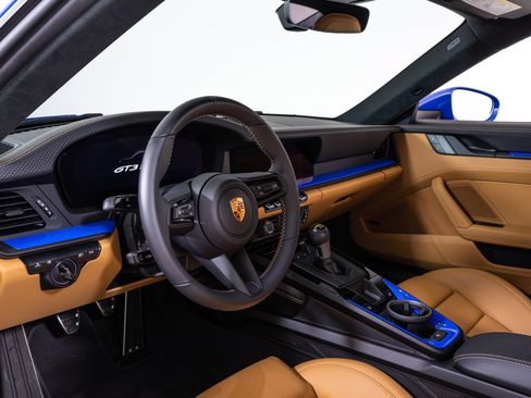 Used 2026 Porsche 911 GT3 RWD image 18