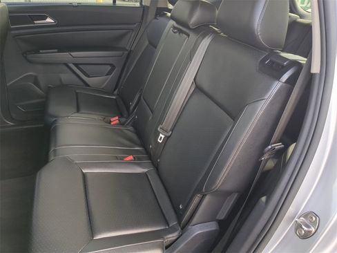 Used 2019 Volkswagen Atlas SE w/ Towing Package image 18