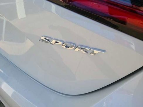 Used 2023 Honda Civic Sport image 8