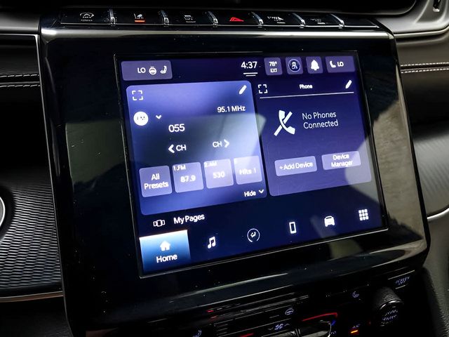 Used 2023 Jeep Grand Cherokee L Laredo AWD/4WD image 19