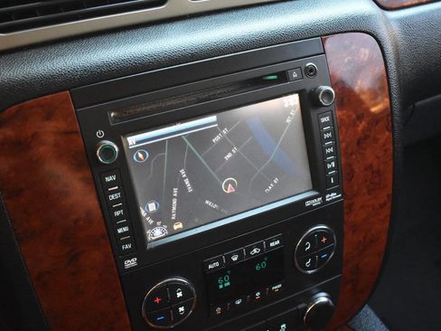 Used 2012 Chevrolet Tahoe LTZ image 28