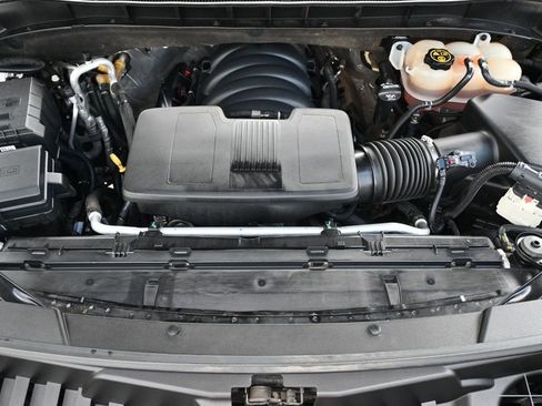 Used 2021 Chevrolet Tahoe Z71 image 21