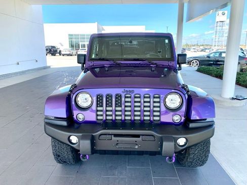 Used 2017 Jeep Wrangler Sahara image 2