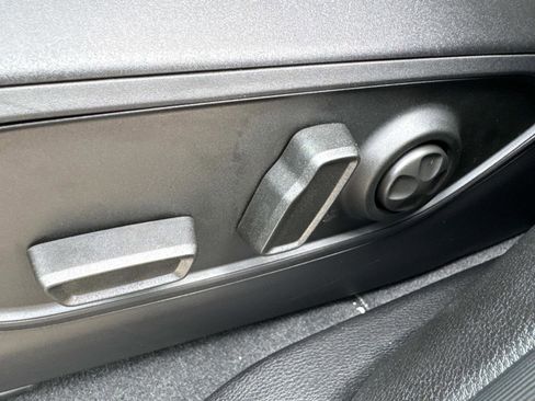 New 2025 Jeep Grand Cherokee L Laredo w/ Trailer Tow Package image 19