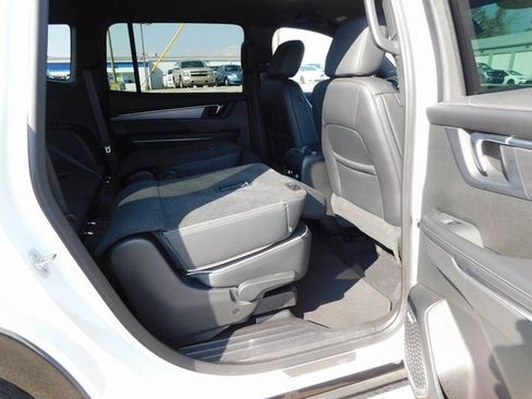 Used 2025 Buick Enclave Sport Touring image 29