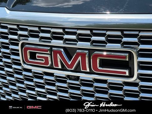 Used 2021 GMC Yukon Denali AWD/4WD image 8