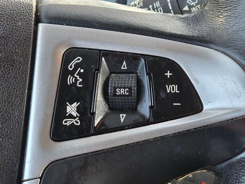 Used 2017 Chevrolet Equinox LT w/ Convenience Package image 29