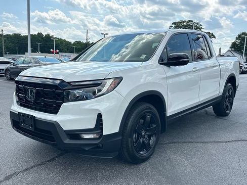 Used 2025 Honda Ridgeline Black Edition image 7