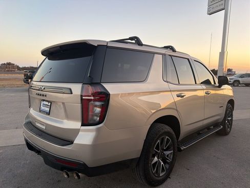 Used 2022 Chevrolet Tahoe Z71 w/ Z71 Off-Road Package image 5