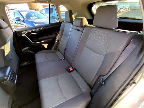 Used 2024 Toyota RAV4 XLE w/ Convenience Package FWD image 21