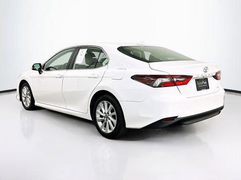 Used 2024 Toyota Camry LE image 5