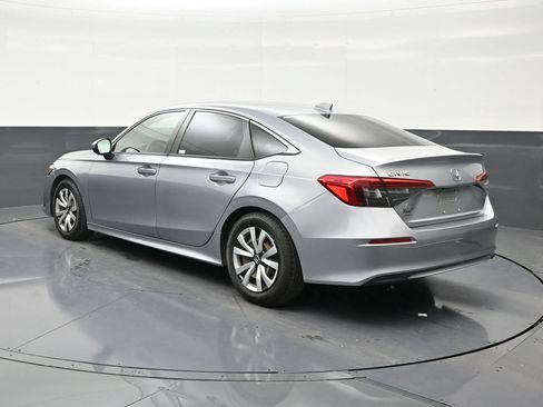 Used 2022 Honda Civic LX image 3