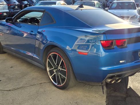 Used 2013 Chevrolet Camaro SS w/ Hot Wheels Special Edition RWD image 8