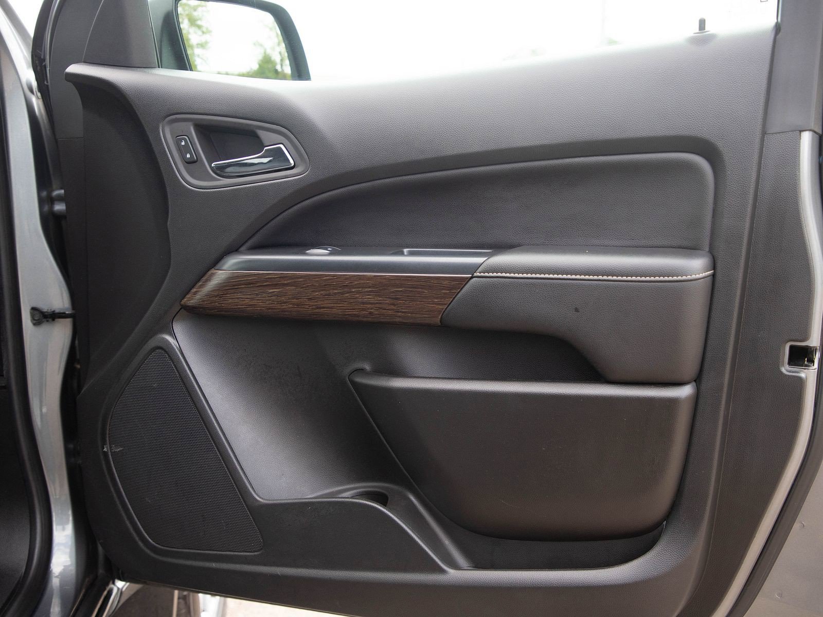 Used 2019 GMC Canyon Denali AWD/4WD image 9
