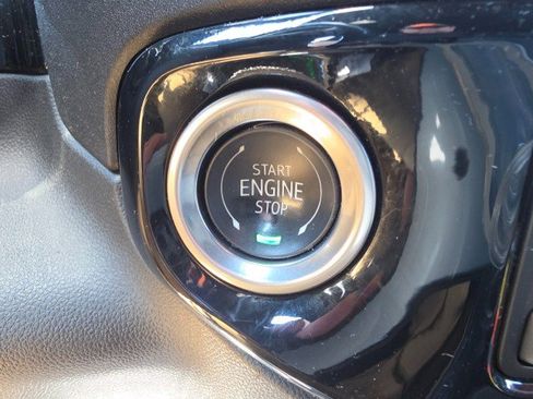 Used 2025 Chevrolet Silverado 2500 High Country image 56