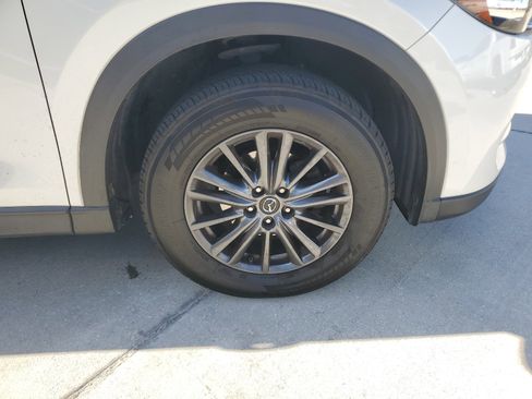 Used 2019 MAZDA CX-5 Touring image 5