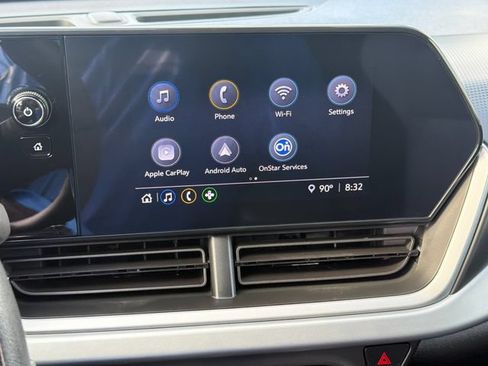 Used 2025 Chevrolet Trax LS FWD image 18
