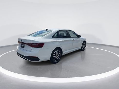 Used 2025 Volkswagen Jetta Sport FWD image 8
