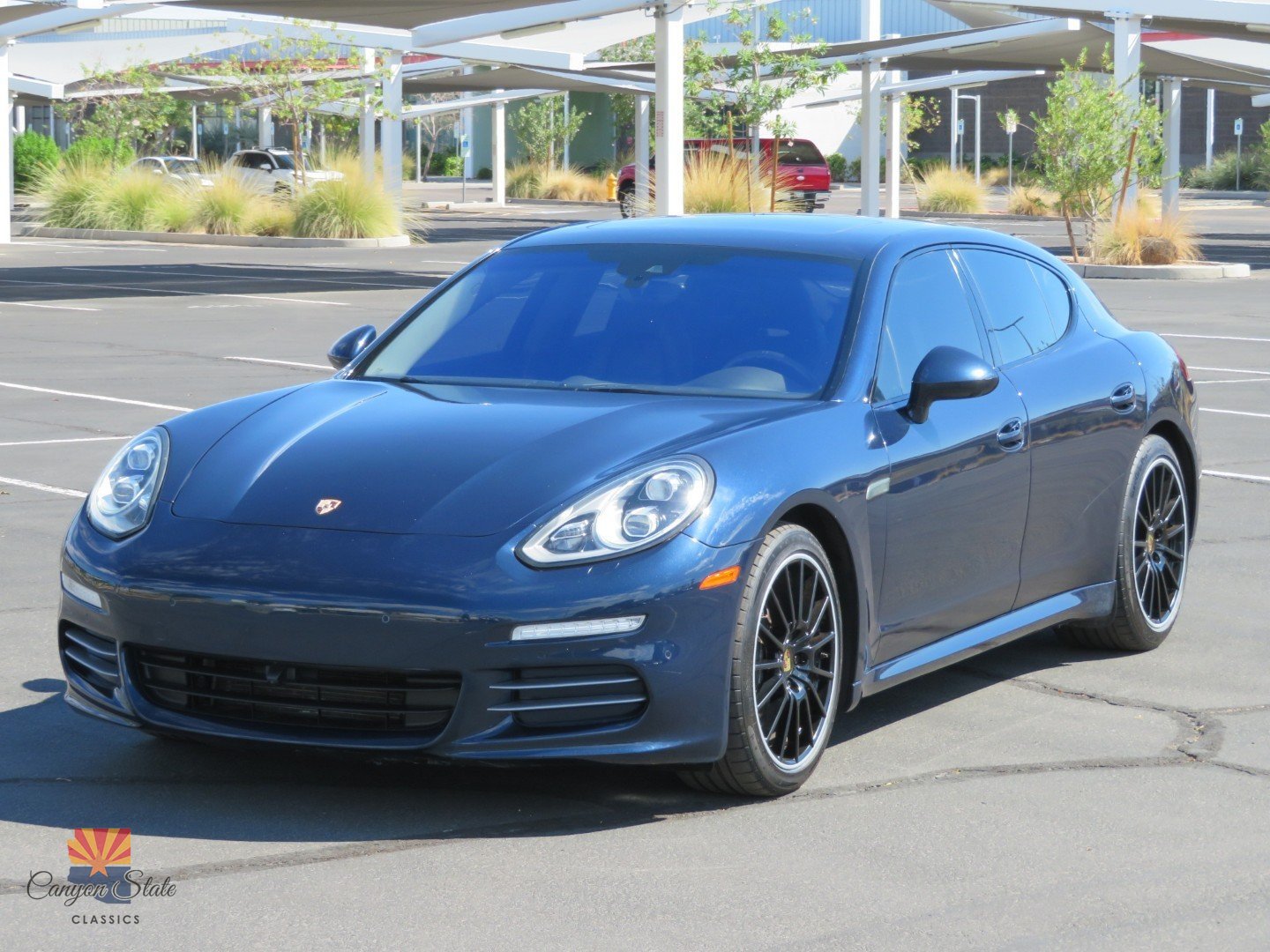 Used 2016 Porsche Panamera AWD/4WD image 8