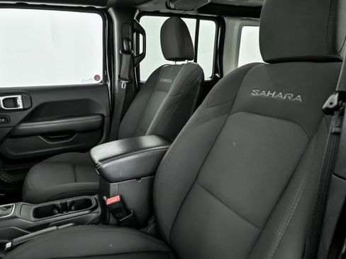 Used 2020 Jeep Wrangler Unlimited Sahara image 20
