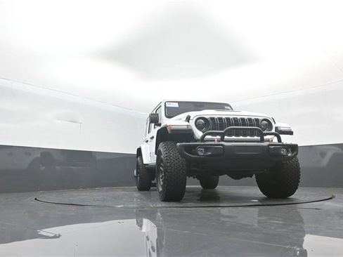 Used 2023 Jeep Wrangler Unlimited Rubicon 392 image 26