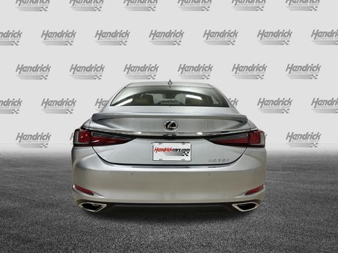 Used 2025 Lexus ES 350 w/ Premium Package FWD image 9