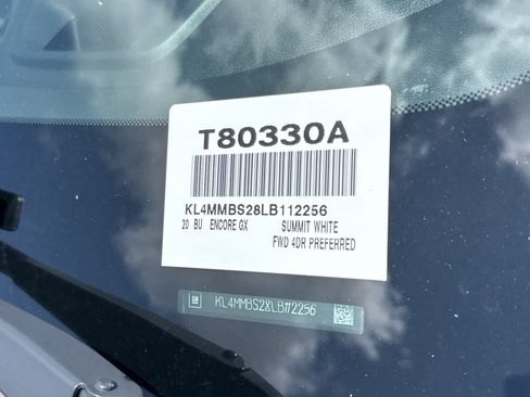 Used 2020 Buick Encore GX Preferred w/ Cold Weather Comfort Package FWD image 34