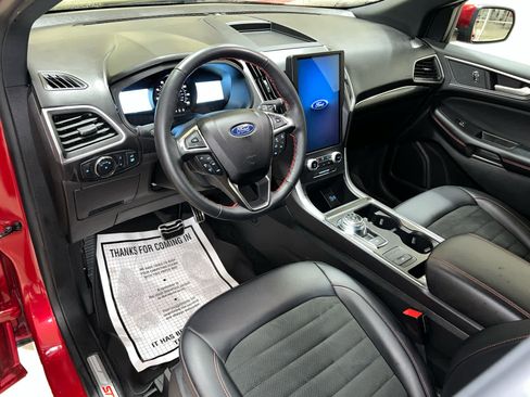 Used 2022 Ford Edge ST-Line w/ Class II Trailer Tow Package image 18