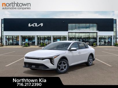 New 2025 Kia K4 LXS