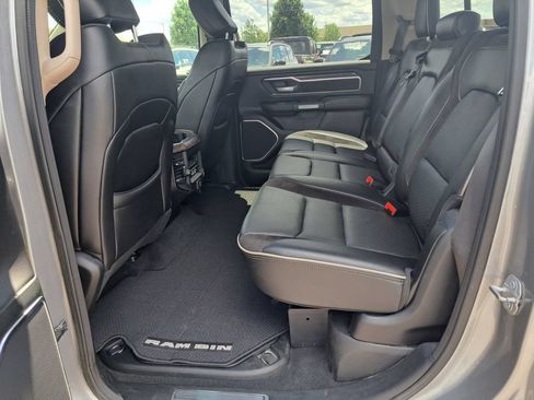 Used 2019 RAM 1500 Laramie AWD/4WD image 25